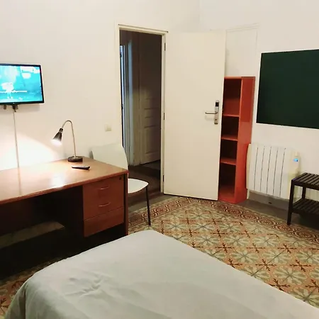 Apartamento Urgell Apartment *